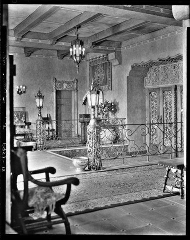 Interior views of Plaza Theatre, Collins Street, Melbourne, 1940s