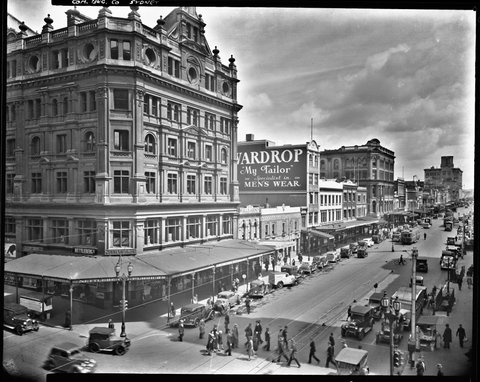 [View of Elizabeth Street, Melbourne], 1930s