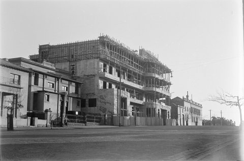 The Mercy Hospital, Grey Street, East Melbourne, under construction, 1935