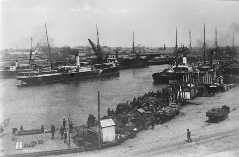 QUEENS WHARF. 1885 [Melbourne]