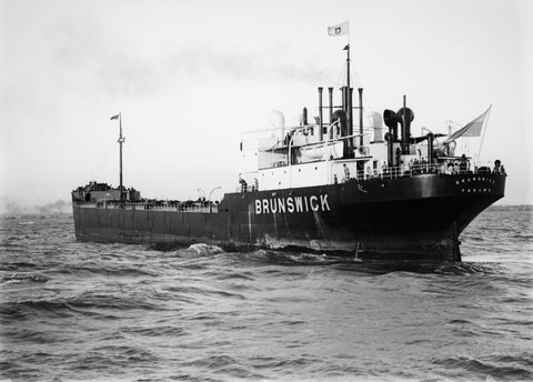 BRUNSWICK [Panama] STERN, 1900–54