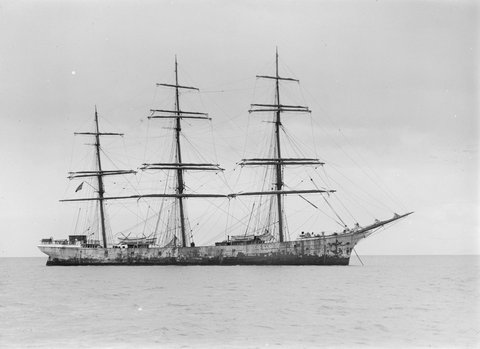 KENSINGTON, 1900–54