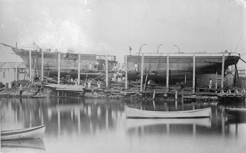 BLACK SWAN [being lengthened at Williamstown], 1900–54