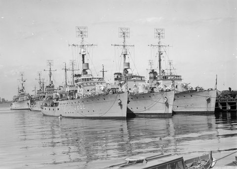 CORVETTES AT W'TOWN [i.e. Williamstown], 1946