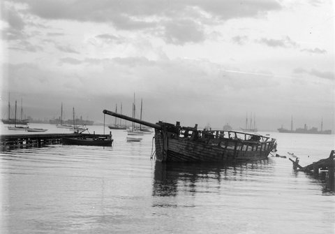 OLD HULK P.MELB [Port Melbourne], 1900–54